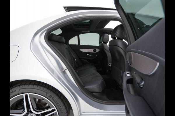 Mercedes-Benz C-Klasse 300 e Business Solution AMG Limited Night-Pack (Plug-in) {SoH-94%} (INCL-BTW) Aut. *PANO | LEATHER-MICROFIBRE | MULTIBEAM-LED | TOPVIEW | DIGI-COCKPIT | BLINDSPOT | HEATED-SPORTSEATS | SHIFTPADDLES | NAVI-FULLAMP | PRIVACY-GLASS | PDC | CRUISE | TOWBAR | 18"