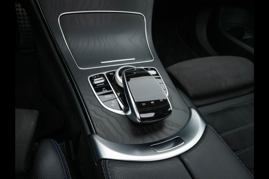 Mercedes-Benz C-Klasse 300 e Business Solution AMG Limited Night-Pack (Plug-in) {SoH-94%} (INCL-BTW) Aut. *PANO | LEATHER-MICROFIBRE | MULTIBEAM-LED | TOPVIEW | DIGI-COCKPIT | BLINDSPOT | HEATED-SPORTSEATS | SHIFTPADDLES | NAVI-FULLAMP | PRIVACY-GLASS | PDC | CRUISE | TOWBAR | 18"