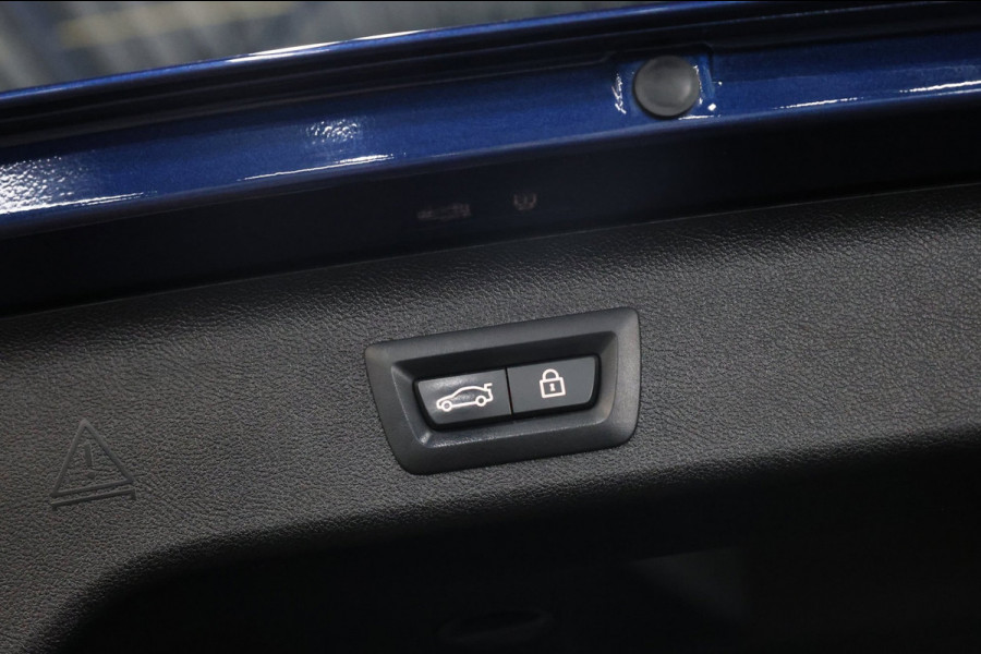 BMW 5 Serie Touring 540i xDrive M-Sport LED/VIRTUAL/SFEER/PANO/LEER+S.VERWARMING+MEMORY/19" LMV/360/ACC/ECC/12 MND GARANTIE!