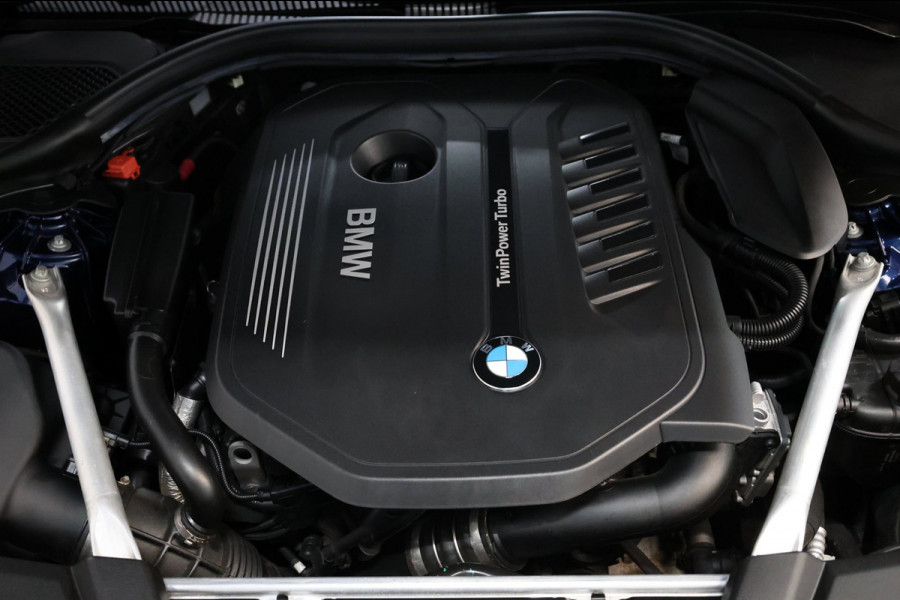 BMW 5 Serie Touring 540i xDrive M-Sport LED/VIRTUAL/SFEER/PANO/LEER+S.VERWARMING+MEMORY/19" LMV/360/ACC/ECC/12 MND GARANTIE!