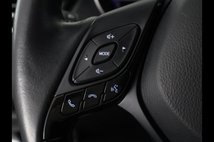 Toyota C-HR 1.8 Hybrid Dynamic Bi-Tone | Stoelverwarming | Apple Carplay & AndroidAUTO |