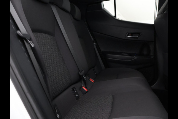 Toyota C-HR 1.8 Hybrid Dynamic Bi-Tone | Stoelverwarming | Apple Carplay & AndroidAUTO |