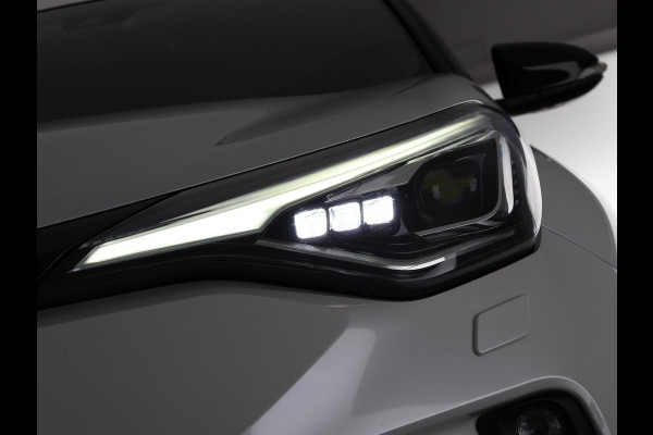 Toyota C-HR 1.8 Hybrid Dynamic Bi-Tone | Stoelverwarming | Apple Carplay & AndroidAUTO |