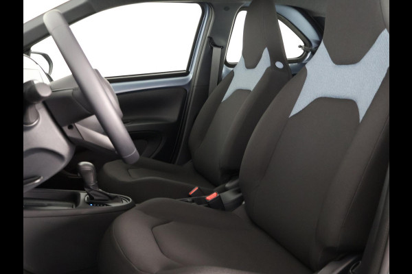Toyota Aygo X Hybrid 115 Pulse | Adaptieve Cruise Control | Camera | Apple Carplay & Android auto | Elektrische spiegels