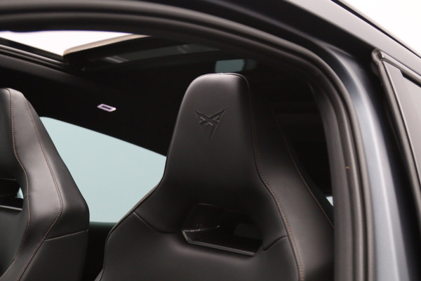 CUPRA Formentor 1.4 e-Hybrid VZ 245 PK Copper Edition PHEV, Panoramadak, Memory, Adap. Crusie Control