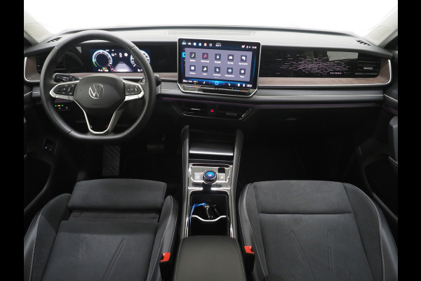 Volkswagen Tayron 1.5 eHybrid Elegance 272PK | Leder/Alcantara | Trekhaak | Massage | 360 | Keyless | Adaptive Cruise | Sfeerlicht | Matrix