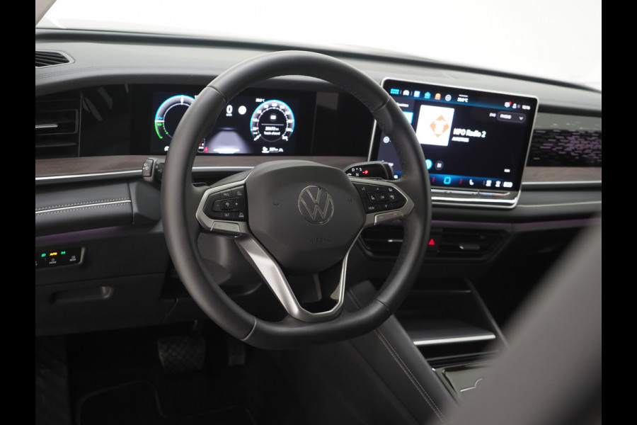 Volkswagen Tayron 1.5 eHybrid Elegance 272PK | Leder/Alcantara | Trekhaak | Massage | 360 | Keyless | Adaptive Cruise | Sfeerlicht | Matrix
