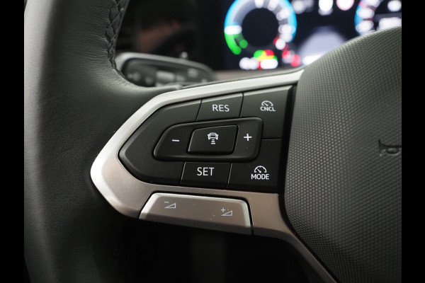 Volkswagen Tayron 1.5 eHybrid Elegance 272PK | Leder/Alcantara | Trekhaak | Massage | 360 | Keyless | Adaptive Cruise | Sfeerlicht | Matrix