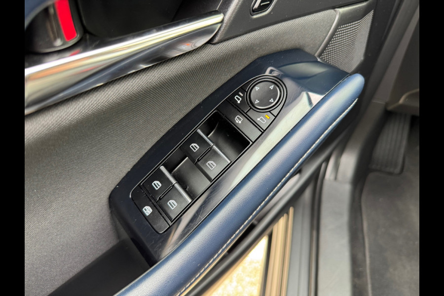 Mazda CX-30 2.0 e-SkyActiv-X M Hybrid Comfort,trekhaak,navigatie,Camera,Carplay/Andriod,Stoel/stuurverwarming,