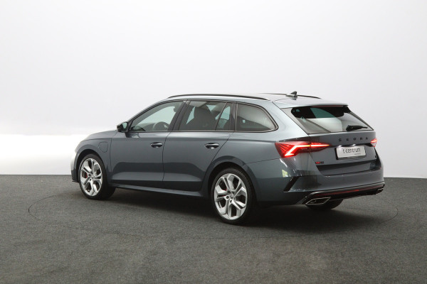 Škoda Octavia Combi 245 PK 1.4 TSI RS iV PHEV Business PHEV, Stoelverwarming, Carplay, Head-Up