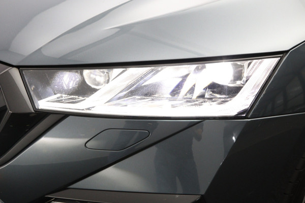 Škoda Octavia Combi 245 PK 1.4 TSI RS iV PHEV Business PHEV, Stoelverwarming, Carplay, Head-Up