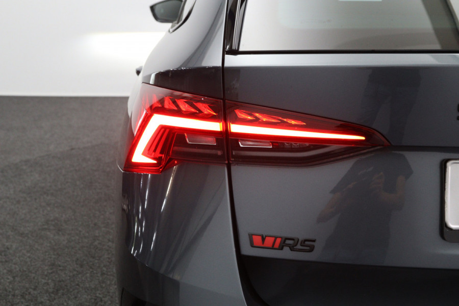Škoda Octavia Combi 245 PK 1.4 TSI RS iV PHEV Business PHEV, Stoelverwarming, Carplay, Head-Up