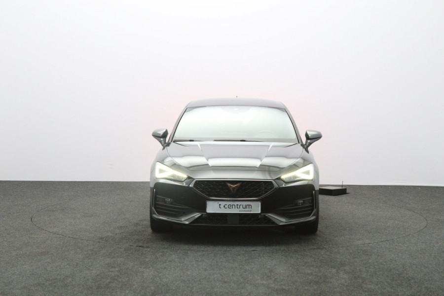 CUPRA Leon 1.4 e-Hybrid 204 PK Essential PHEV, Adap. Cruise Control, Stuurverwarming, Caprlay