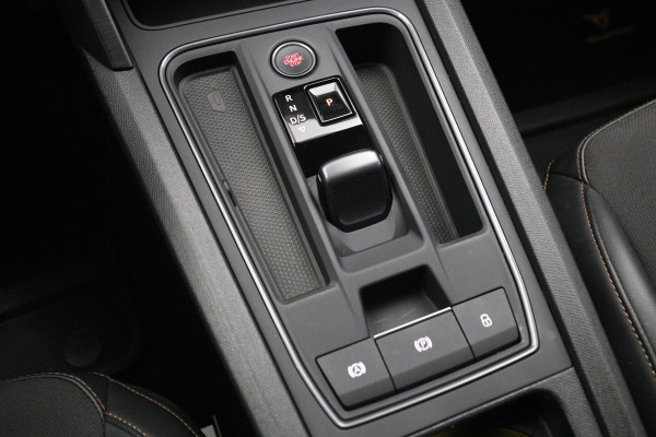 CUPRA Leon 1.4 e-Hybrid 204 PK Essential PHEV, Adap. Cruise Control, Stuurverwarming, Caprlay