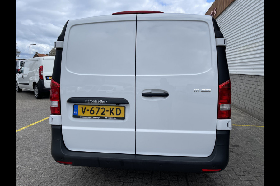 Mercedes-Benz Vito 111 CDI Functional Lang L2H1 / rijklaar € 16.950 ex btw / lease vanaf € 285 / airco / navigatie / achteruit rijcamera / parkeersensoren voor en achter !