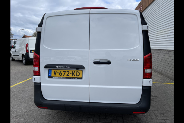 Mercedes-Benz Vito 111 CDI Functional Lang L2H1 / rijklaar € 16.950 ex btw / lease vanaf € 285 / airco / navigatie / achteruit rijcamera / parkeersensoren voor en achter !