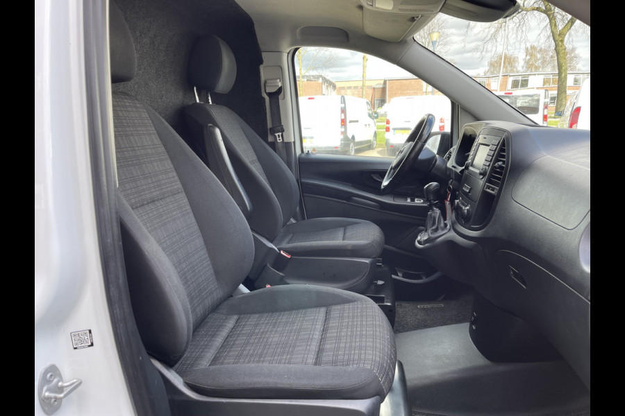 Mercedes-Benz Vito 111 CDI Functional Lang L2H1 / rijklaar € 16.950 ex btw / lease vanaf € 285 / airco / navigatie / achteruit rijcamera / parkeersensoren voor en achter !