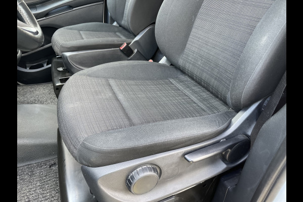 Mercedes-Benz Vito 111 CDI Functional Lang L2H1 / rijklaar € 16.950 ex btw / lease vanaf € 285 / airco / navigatie / achteruit rijcamera / parkeersensoren voor en achter !