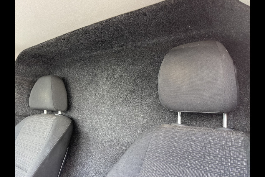 Mercedes-Benz Vito 111 CDI Functional Lang L2H1 / rijklaar € 16.950 ex btw / lease vanaf € 285 / airco / navigatie / achteruit rijcamera / parkeersensoren voor en achter !