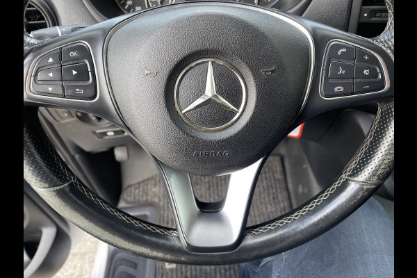 Mercedes-Benz Vito 111 CDI Functional Lang L2H1 / rijklaar € 16.950 ex btw / lease vanaf € 285 / airco / navigatie / achteruit rijcamera / parkeersensoren voor en achter !