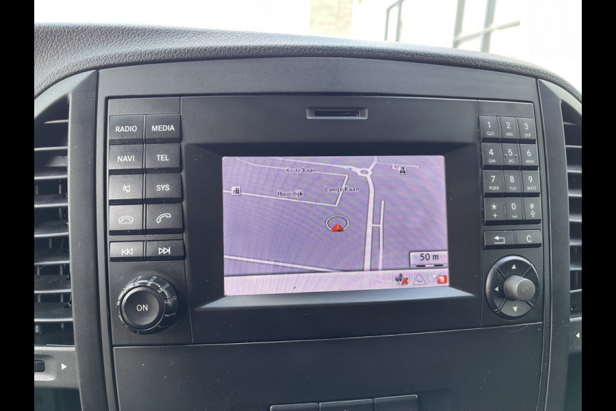 Mercedes-Benz Vito 111 CDI Functional Lang L2H1 / rijklaar € 16.950 ex btw / lease vanaf € 285 / airco / navigatie / achteruit rijcamera / parkeersensoren voor en achter !