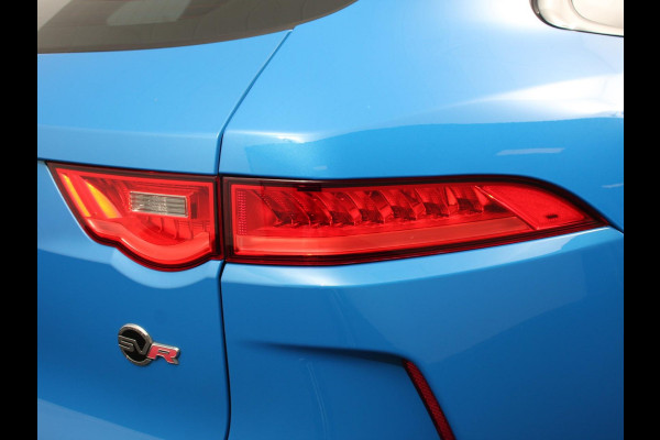 Jaguar F-Pace 5.0 V8 AWD SVR 551 pk Panorama dak Meridian sound Premium Pack Light Pack ACC Leder ADS 360 Camera Cruise control Parkeersensoren Elektrische kofferklep