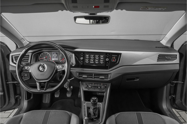 Volkswagen Polo 1.0 TSI Highline 5DRS CarPlay PDC