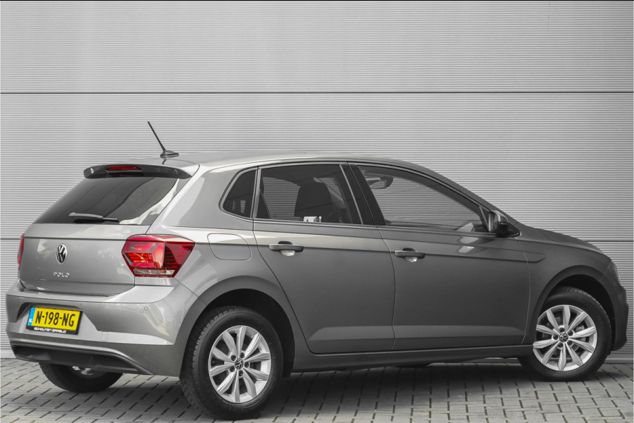 Volkswagen Polo 1.0 TSI Highline 5DRS CarPlay PDC
