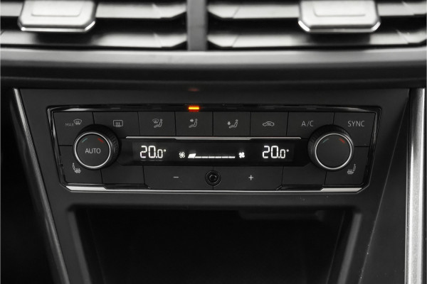 Volkswagen Polo 1.0 TSI Highline 5DRS CarPlay PDC