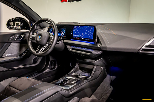 BMW 1-serie 120 M Sport Pro|Pano|H&K|HUD|360°|ACC|Iconic|NEW