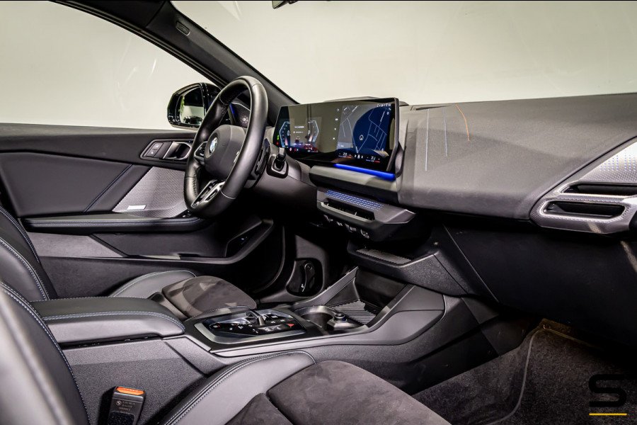 BMW 1-serie 120 M Sport Pro|Pano|H&K|HUD|360°|ACC|Iconic|NEW