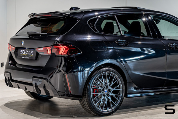 BMW 1-serie 120 M Sport Pro|Pano|H&K|HUD|360°|ACC|Iconic|NEW