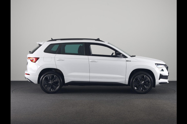 Škoda Karoq 1.5 TSI ACT Sportline Business | Panorama schuifdak | Virtual pedal | Travel assist pakket | 230v en usb aansluiting