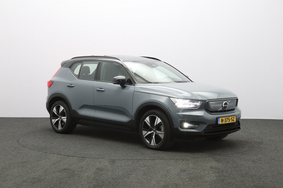 Volvo XC40 Recharge Pro 232 PK 70 KWH, SOH 96 %, Panoramadak, Trekhaak, Harman/Kardon, Memory