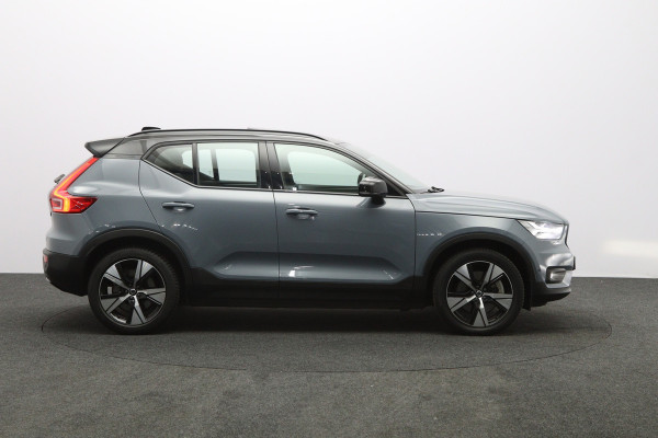 Volvo XC40 Recharge Pro 232 PK 70 KWH, SOH 96 %, Panoramadak, Trekhaak, Harman/Kardon, Memory