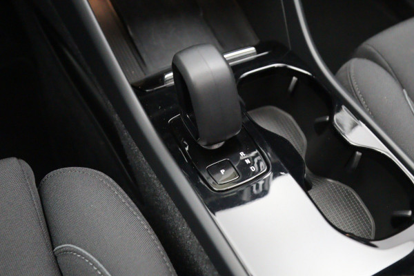 Volvo XC40 Recharge Pro 232 PK 70 KWH, SOH 96 %, Panoramadak, Trekhaak, Harman/Kardon, Memory