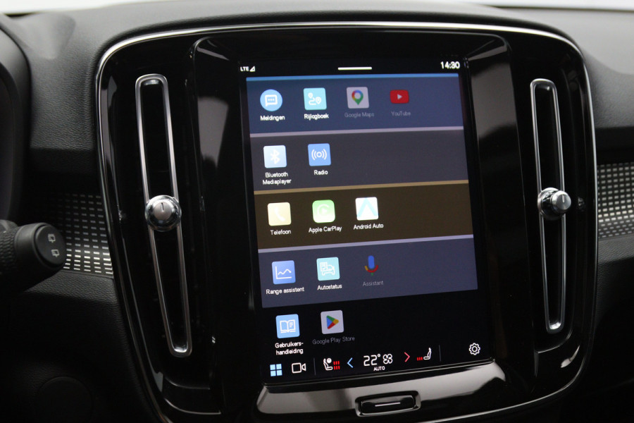 Volvo XC40 Recharge Pro 232 PK 70 KWH, SOH 96 %, Panoramadak, Trekhaak, Harman/Kardon, Memory