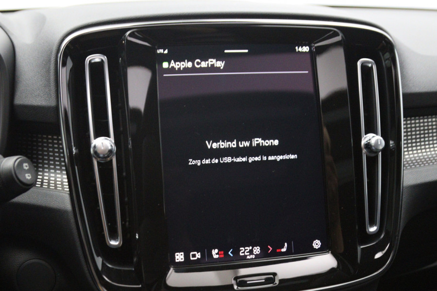 Volvo XC40 Recharge Pro 232 PK 70 KWH, SOH 96 %, Panoramadak, Trekhaak, Harman/Kardon, Memory