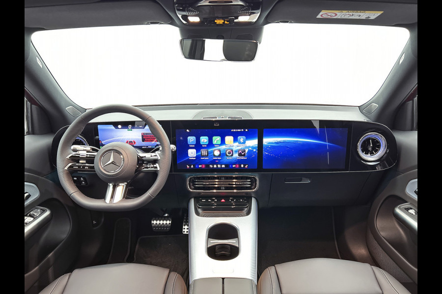 Mercedes-Benz Glb 180 Business Solution AMG 7p. | Premium pakket | Nightpakket | Vast panoramadak | Verstelbare demping | 20” multispaaks lichtmetalen AMG-velgen | GUARD 360° | Massage functie |