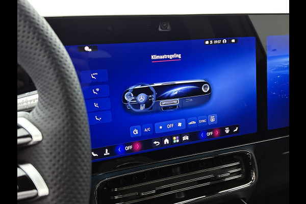 Mercedes-Benz Glb 180 Business Solution AMG 7p. | Premium pakket | Nightpakket | Vast panoramadak | Verstelbare demping | 20” multispaaks lichtmetalen AMG-velgen | GUARD 360° | Massage functie |