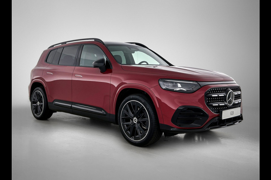 Mercedes-Benz Glb 180 Business Solution AMG 7p. | Premium pakket | Nightpakket | Vast panoramadak | Verstelbare demping | 20” multispaaks lichtmetalen AMG-velgen | GUARD 360° | Massage functie |