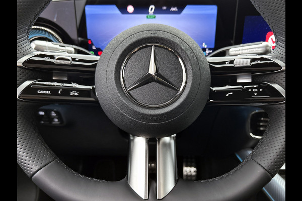 Mercedes-Benz Glb 180 Business Solution AMG 7p. | Premium pakket | Nightpakket | Vast panoramadak | Verstelbare demping | 20” multispaaks lichtmetalen AMG-velgen | GUARD 360° | Massage functie |