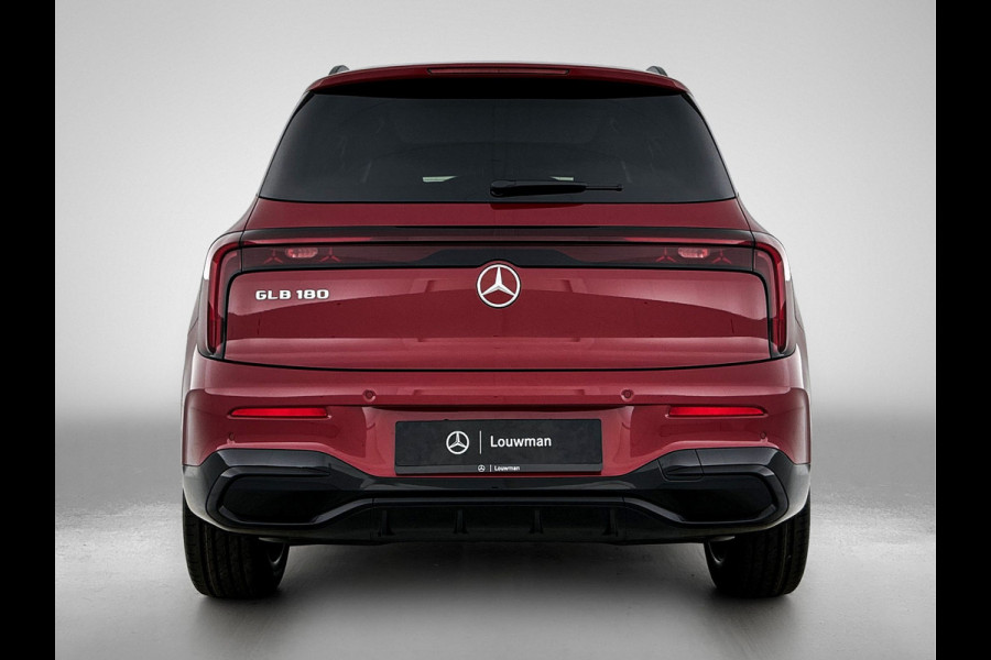 Mercedes-Benz Glb 180 Business Solution AMG 7p. | Premium pakket | Nightpakket | Vast panoramadak | Verstelbare demping | 20” multispaaks lichtmetalen AMG-velgen | GUARD 360° | Massage functie |
