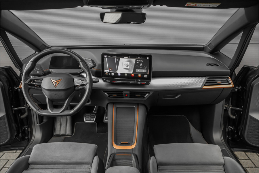 CUPRA Born 62 kWh Pano ACC Keyless Stoelmassage Camera