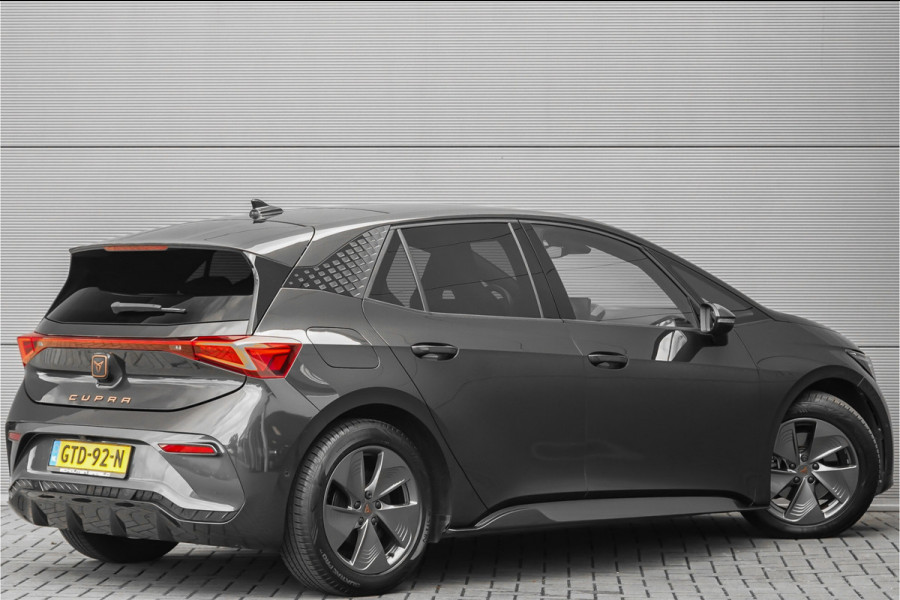 CUPRA Born 62 kWh Pano ACC Keyless Stoelmassage Camera