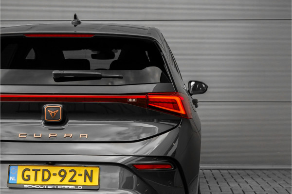 CUPRA Born 62 kWh Pano ACC Keyless Stoelmassage Camera