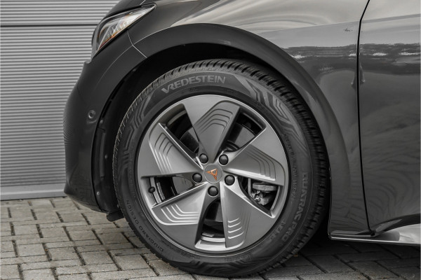 CUPRA Born 62 kWh Pano ACC Keyless Stoelmassage Camera