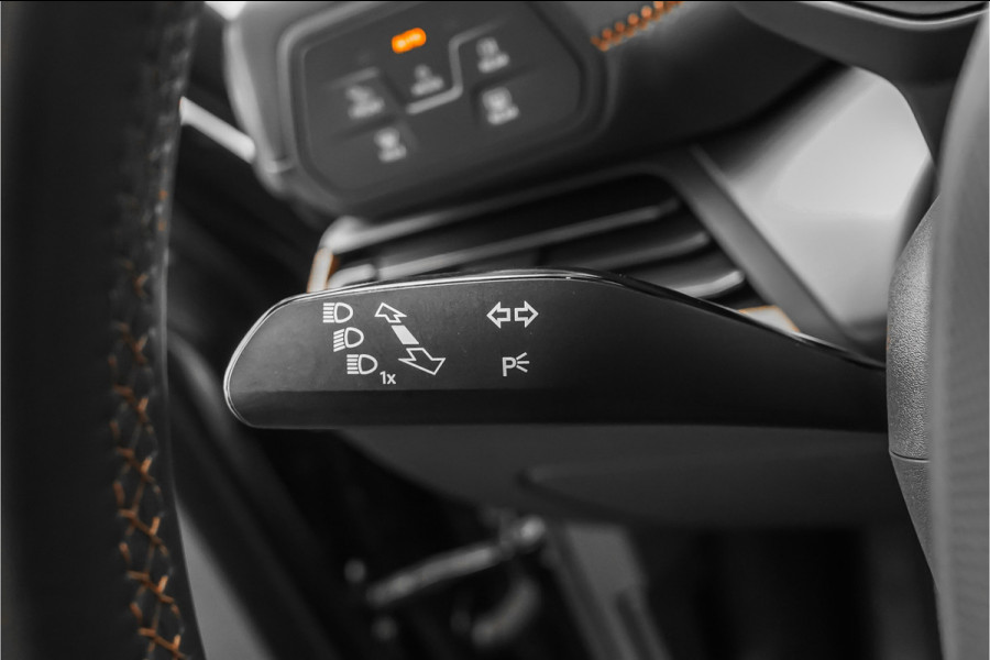 CUPRA Born 62 kWh Pano ACC Keyless Stoelmassage Camera