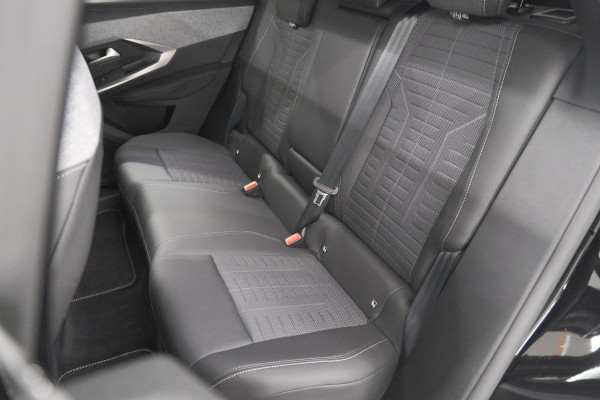 Peugeot E-3008 GT 210 73 kWh | Schuif-/Kanteldak | 360 Vision & Drive Assist Plus Pack | Elektrische Kofferklep
