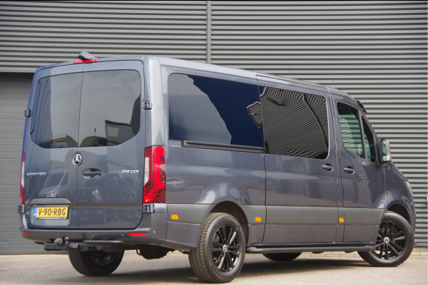 Mercedes-Benz Sprinter 319 3.0 CDI V6 L2H1 3-ZITS, AUT. LED, LEDER, 360 CAMERA, ADAPT. CRUISE, STOELVERWARMING, 10'' MBUX, STANDKACHEL, CLIMA, TREKHAAK